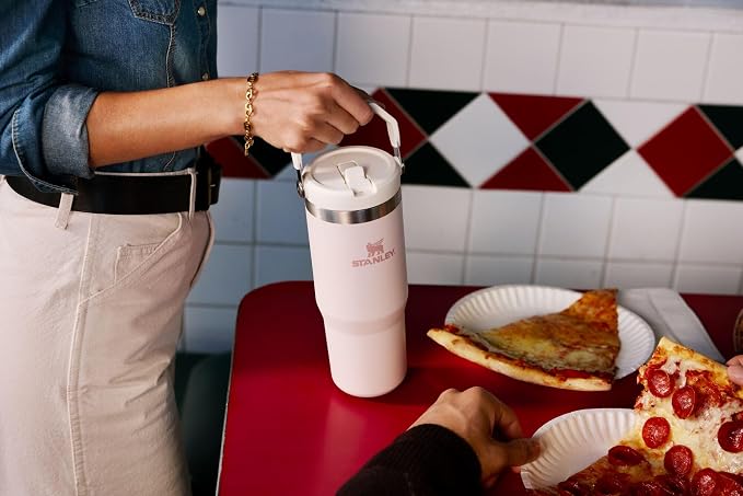 Stanley IceFlow™ Flip Straw Tumbler 887ml